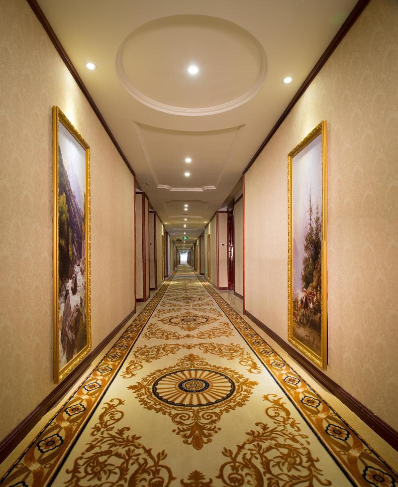 Vienna Hotel Shenzhen Railway Station Екстериор снимка