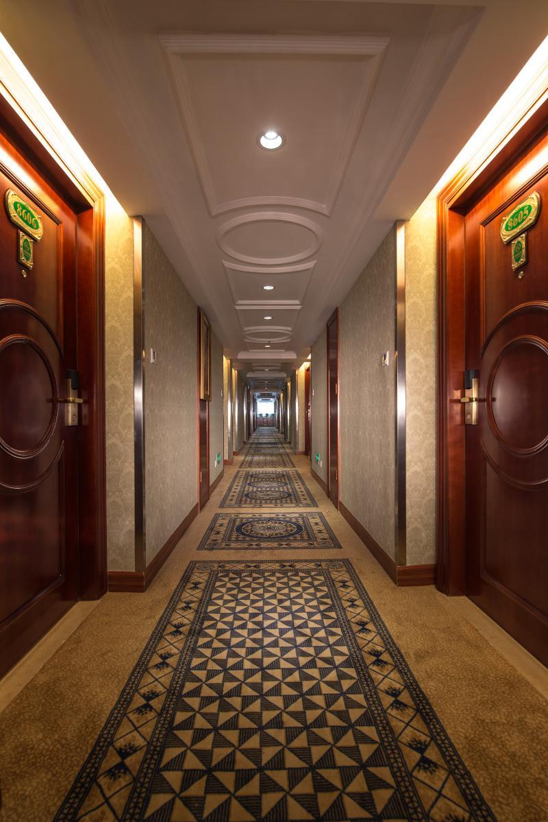 Vienna Hotel Shenzhen Railway Station Екстериор снимка